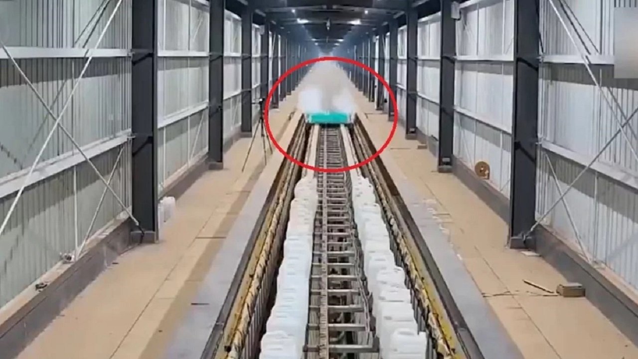 দুই সেকেন্ডেই ৭০০ কিমি গতি—চীনের ম্যাগলেভ ট্রেনে নতুন বিশ্বরেকর্ড