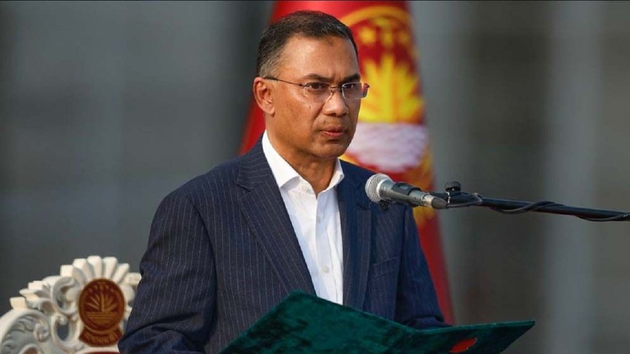 চীন না যুক্তরাষ্ট্র—কোন পথে হাঁটবে ঢাকা?