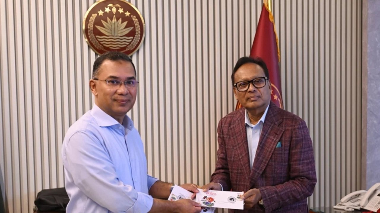 স্বাধীনতা দিবসে স্মারক ডাকটিকিট উন্মোচন করলেন প্রধানমন্ত্রী