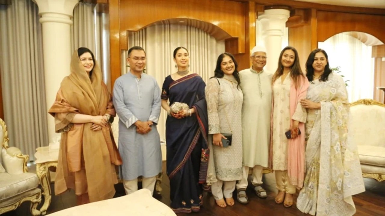 যমুনায় শুভেচ্ছা বিনিময়, সবাইকে নিয়ে দেশ গড়ার আহ্বান