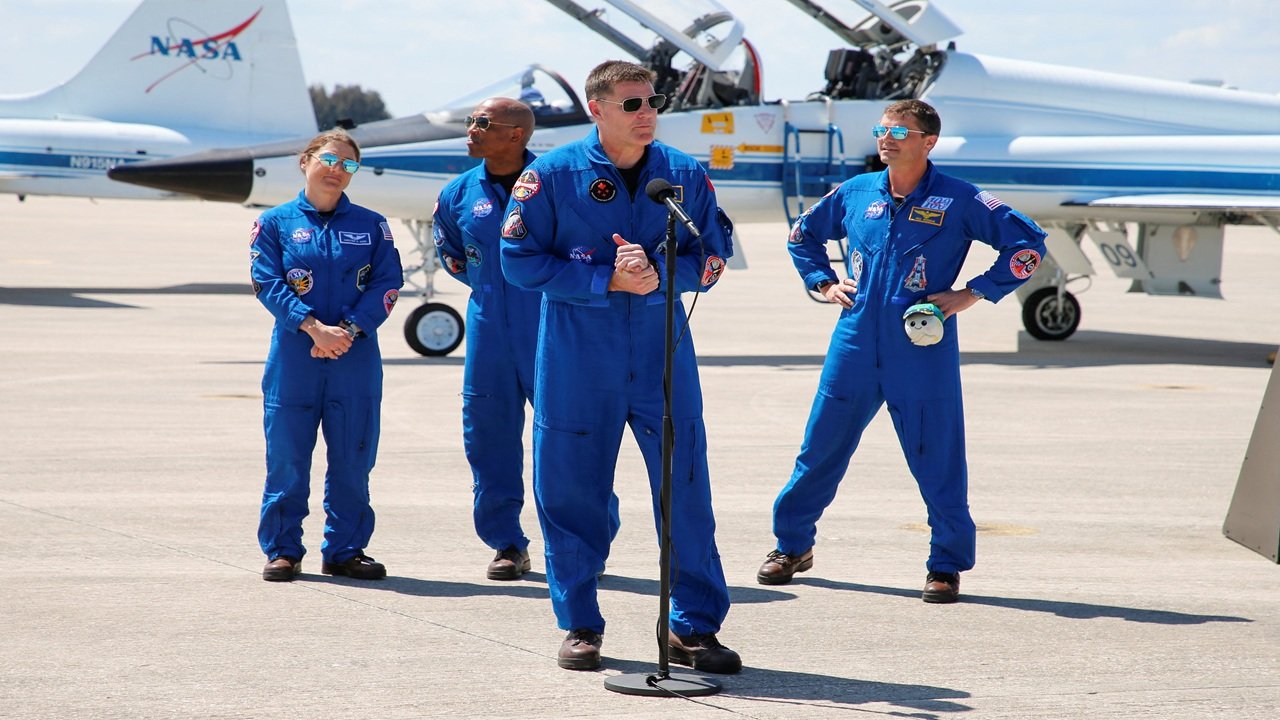 ৫৩ বছর পর আজ ঐতিহাসিক চন্দ্রাভিযানে ৪ নভোচারী