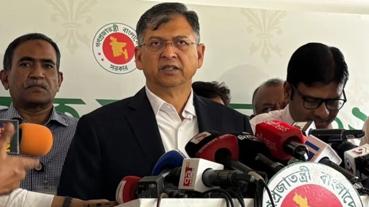 ১০ হাজার অস্ত্র উদ্ধার অভিযান, কঠোর নির্দেশ স্বরাষ্ট্রমন্ত্রীর