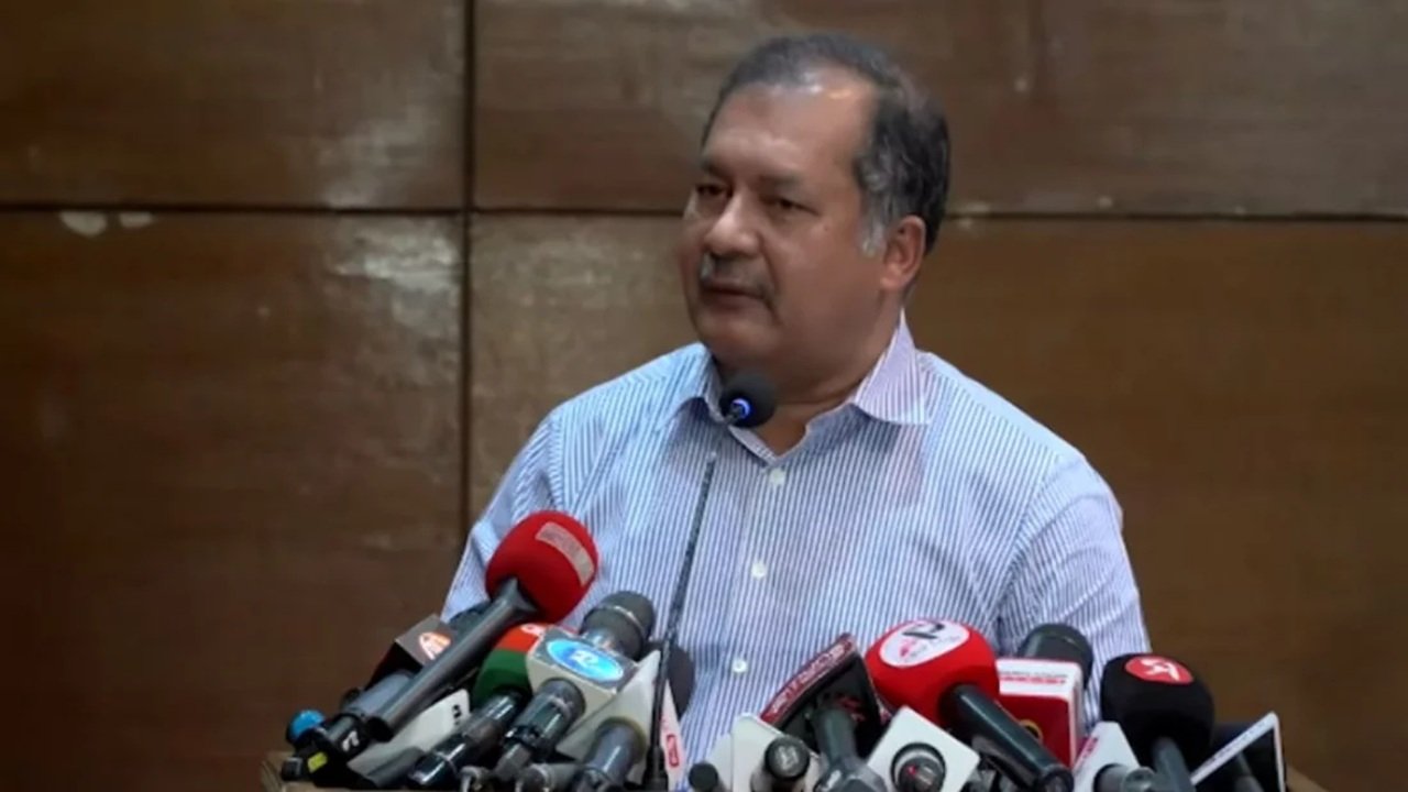 বাঙালিত্বের সনদ কারও কাছে নয়, তথ্যমন্ত্রীর কড়া মন্তব্য